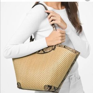 Michael Kors Izzy straw tote bag